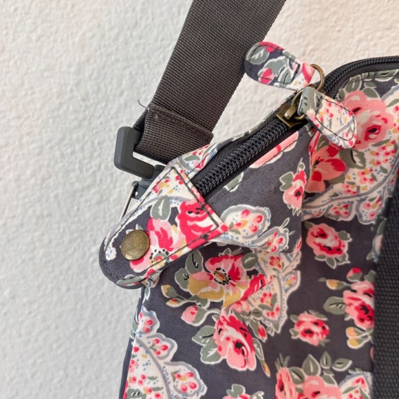 Cath Kidston London Paisley Rose Oil Cloth Weekend‎ Travel Bag Shoulder Strap - Picture 6 of 12